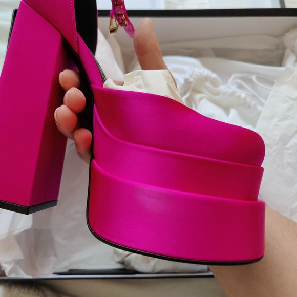 Brand new Versace Medusa Aevitas Satin (double) platform PUMPS. - Picture 7 of 7